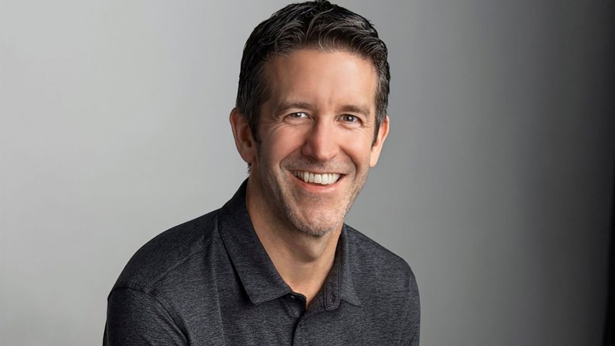 John Ternus: From Engineer to Apple CEO
